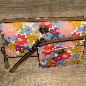 Coach Peyton Floral Wristlet & Wallet Set